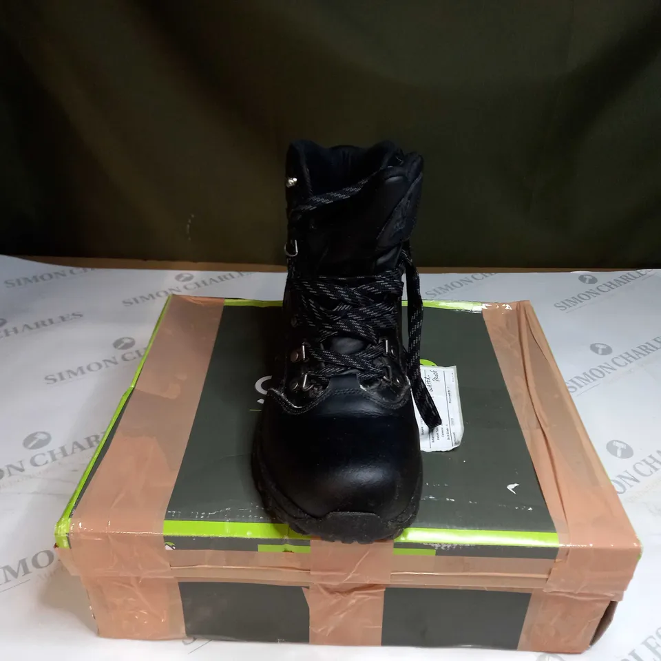 BOXED GELERT MENS LEATHER BOOTS SIZE 10