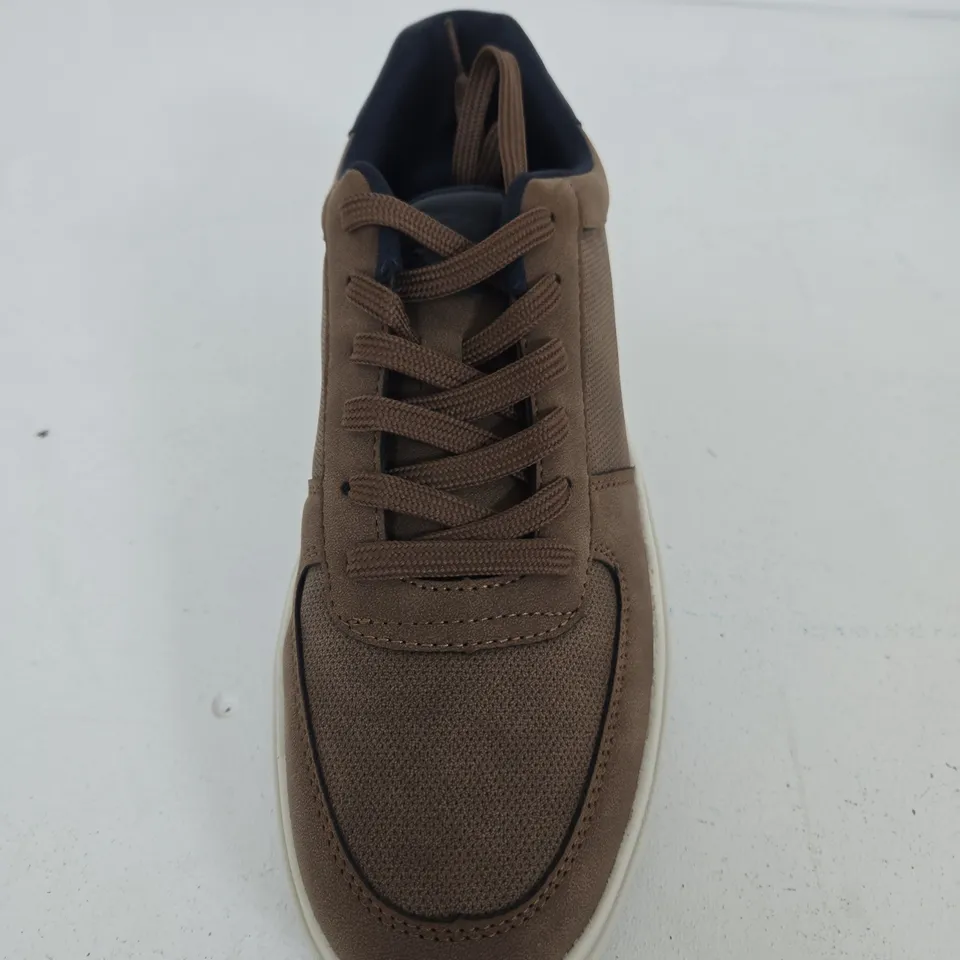 OSAGA SIZE 43