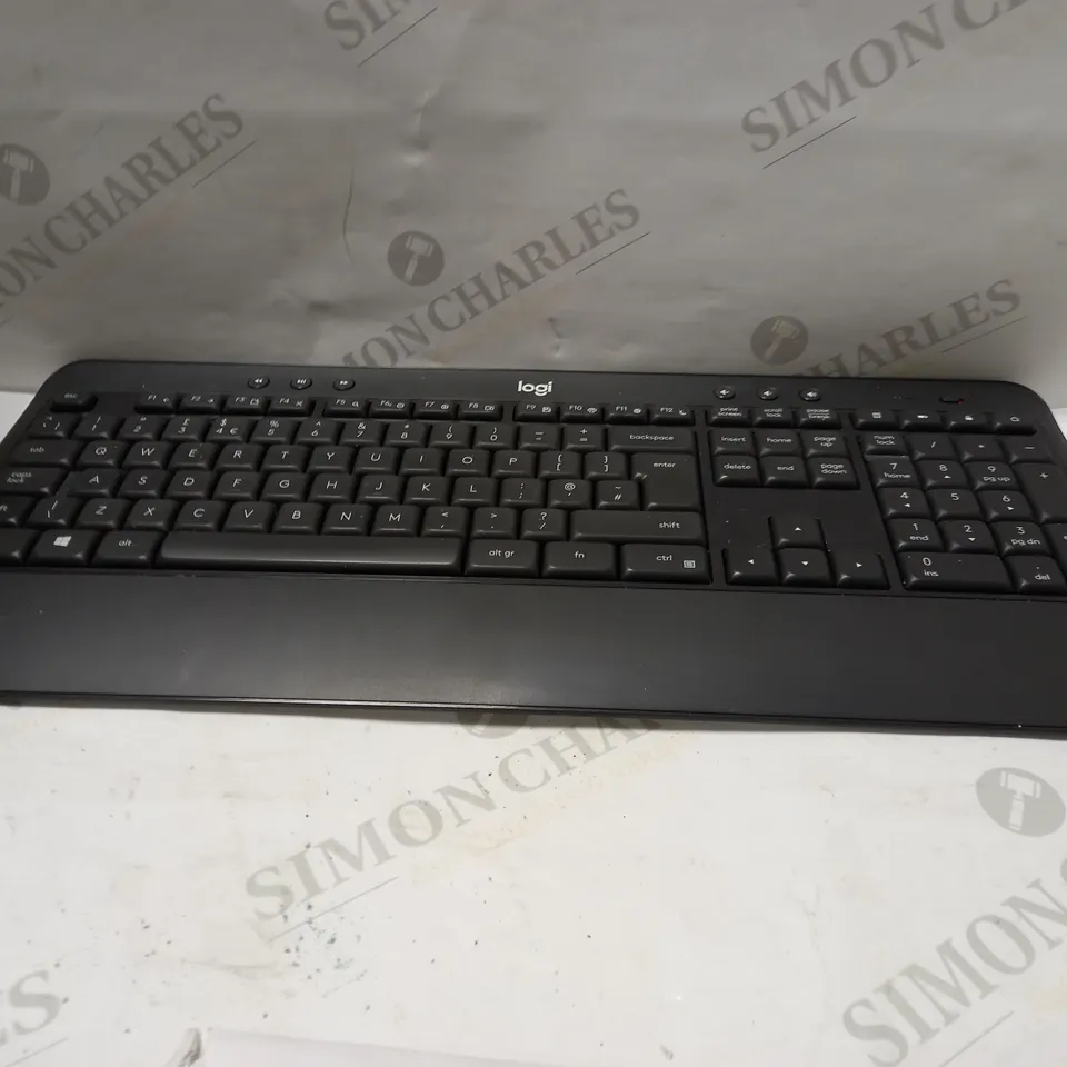 LOGITECH MK540 WIRELESS KEYBOARD