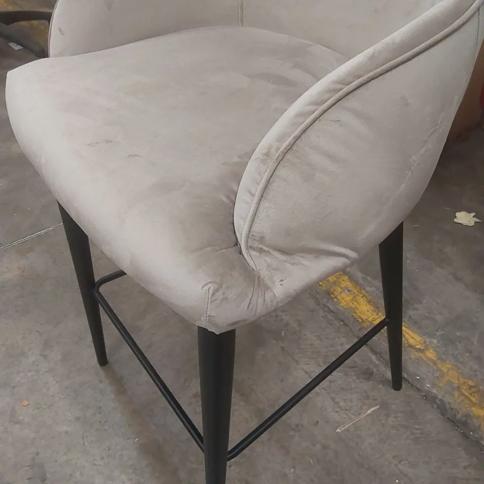 DANETTI LANI CHAMPAGNE VELVET BLACK METAL BAR STOOL - DAMAGED