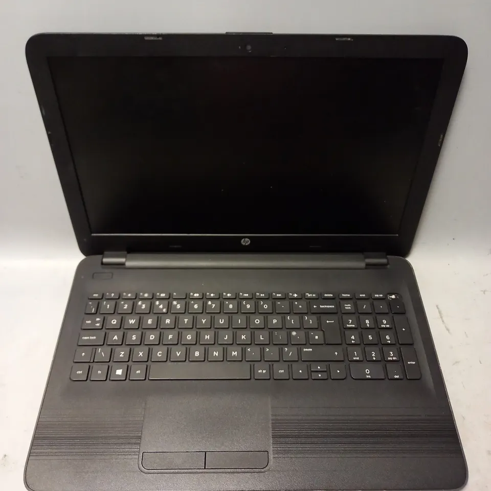 HP 250 G5 LAPTOP IN GREY