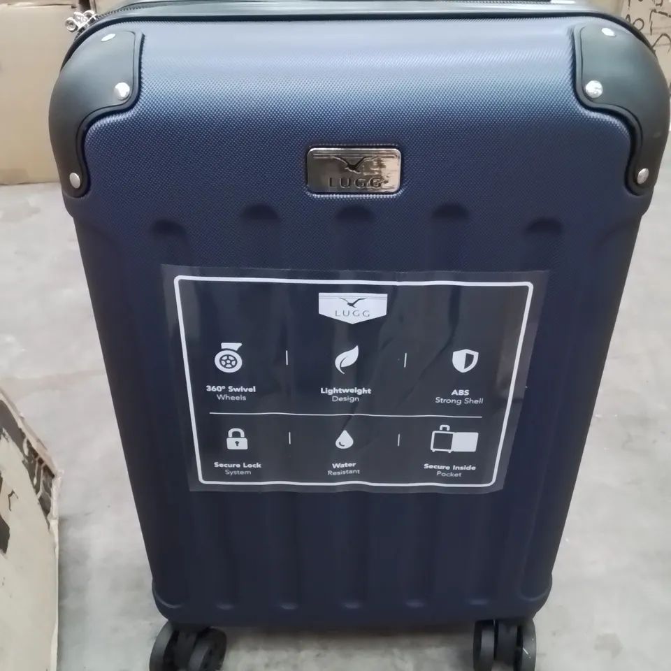BOXED LUGG LIGHTWEIGHT TRAVEL SUITCASE 