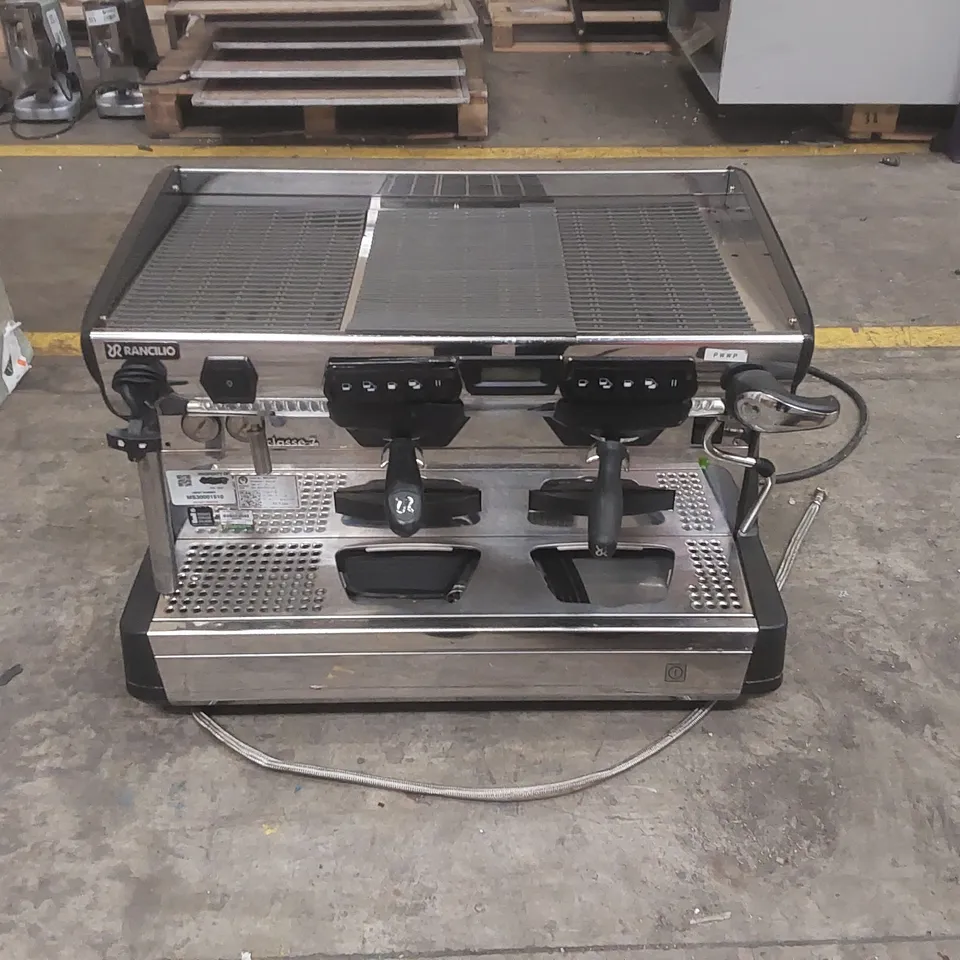 RANCILIO CLASSE 7 COMMERCIAL 2 GROUP COFFEE MACHINE