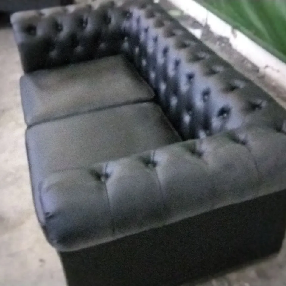 DESIGNER BLACK LEATHER CHESTERFIELD STYLE 2 SEATER SOFA