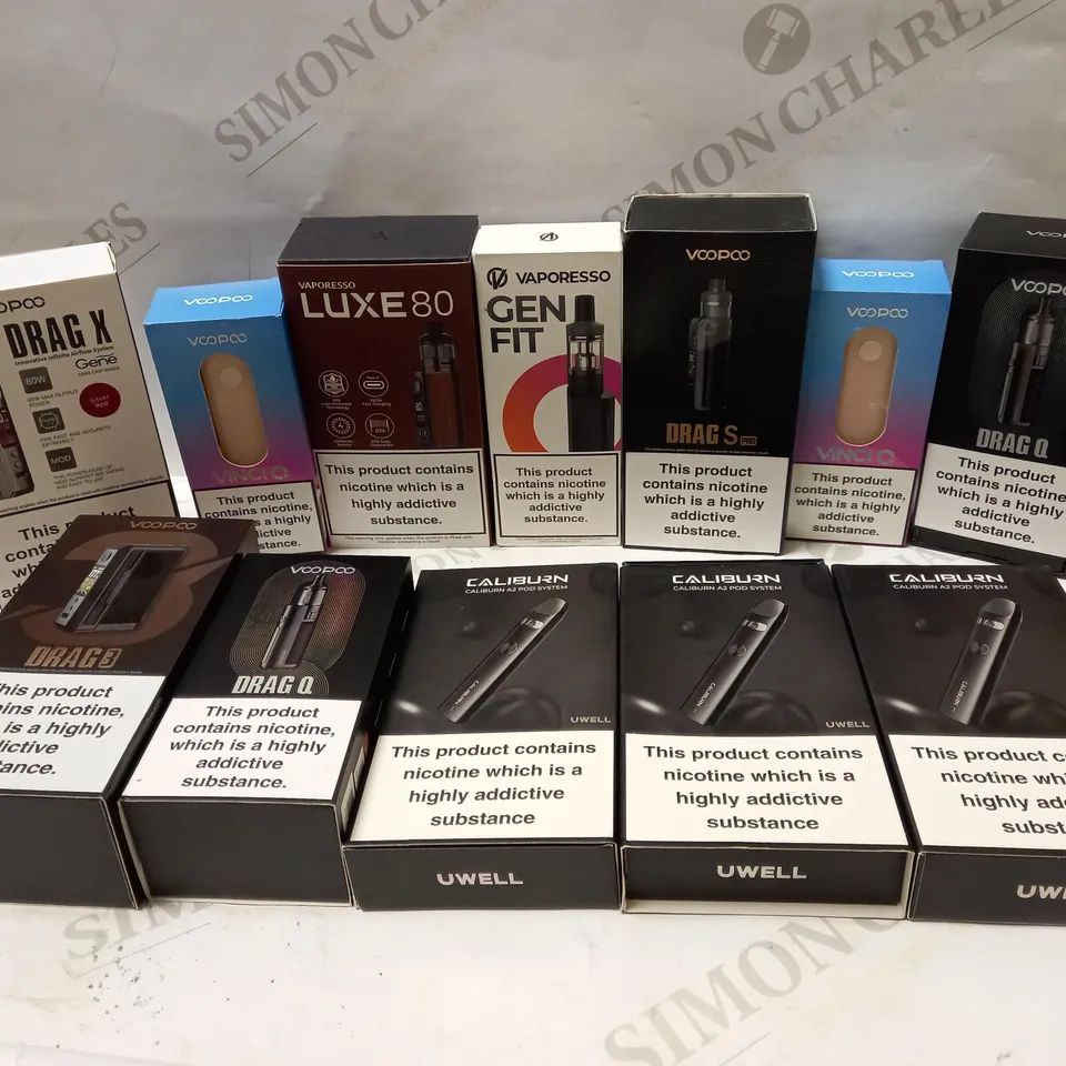 LOT OF APPROXIMATELY 20 ASSORTED VAPING ACCESSORIES 