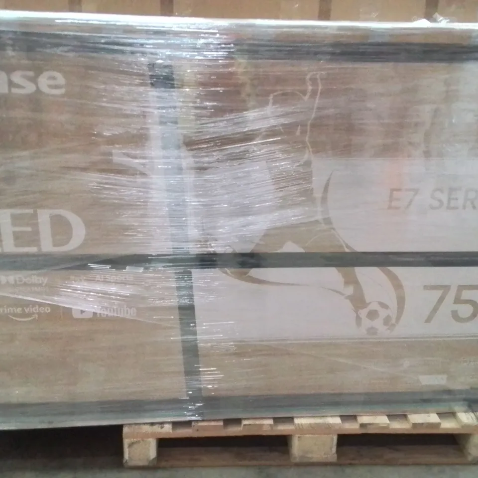 PALLET CONTAINING APPROXIMATELY 5 DAMAGED TVS