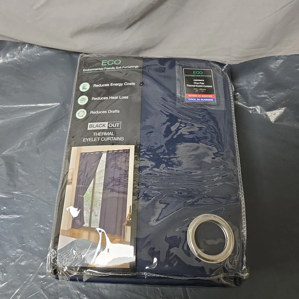 ECO ONE PAIR THERMAL EYELET CURTAINS – 229 X 183 CM (90" X 72")