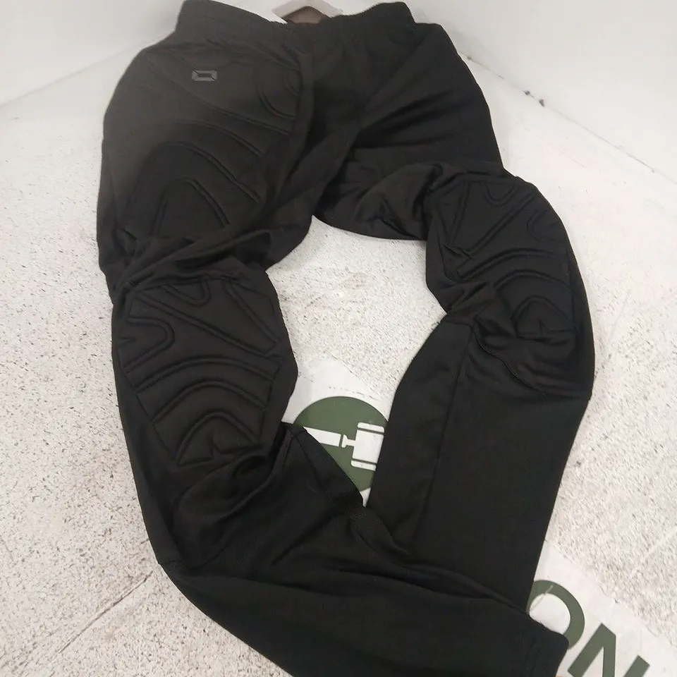 STANNO BLACK SPORTS UNDER LAYERS WITH PADDING, SIZE L