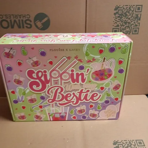 SEALED PLOUISE GIFT BOX