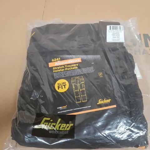 SNICKERS WORKWEAR ALLROUNDWORK STRETCH TROUSERS WITH HOLSTER POCKETS – SIZE 204, COLOUR 0404 BLACK/BLACK