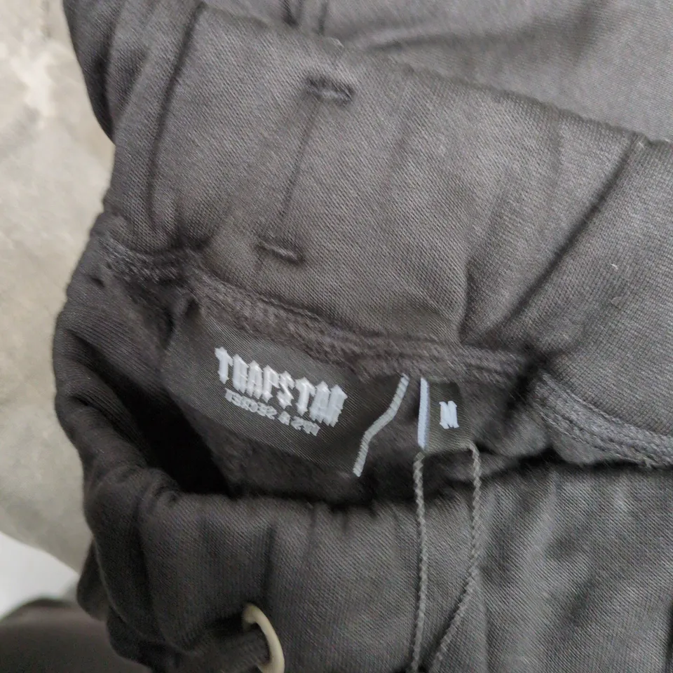 TRAPSTAR JOGGERS IN BLACK - MEDIUM