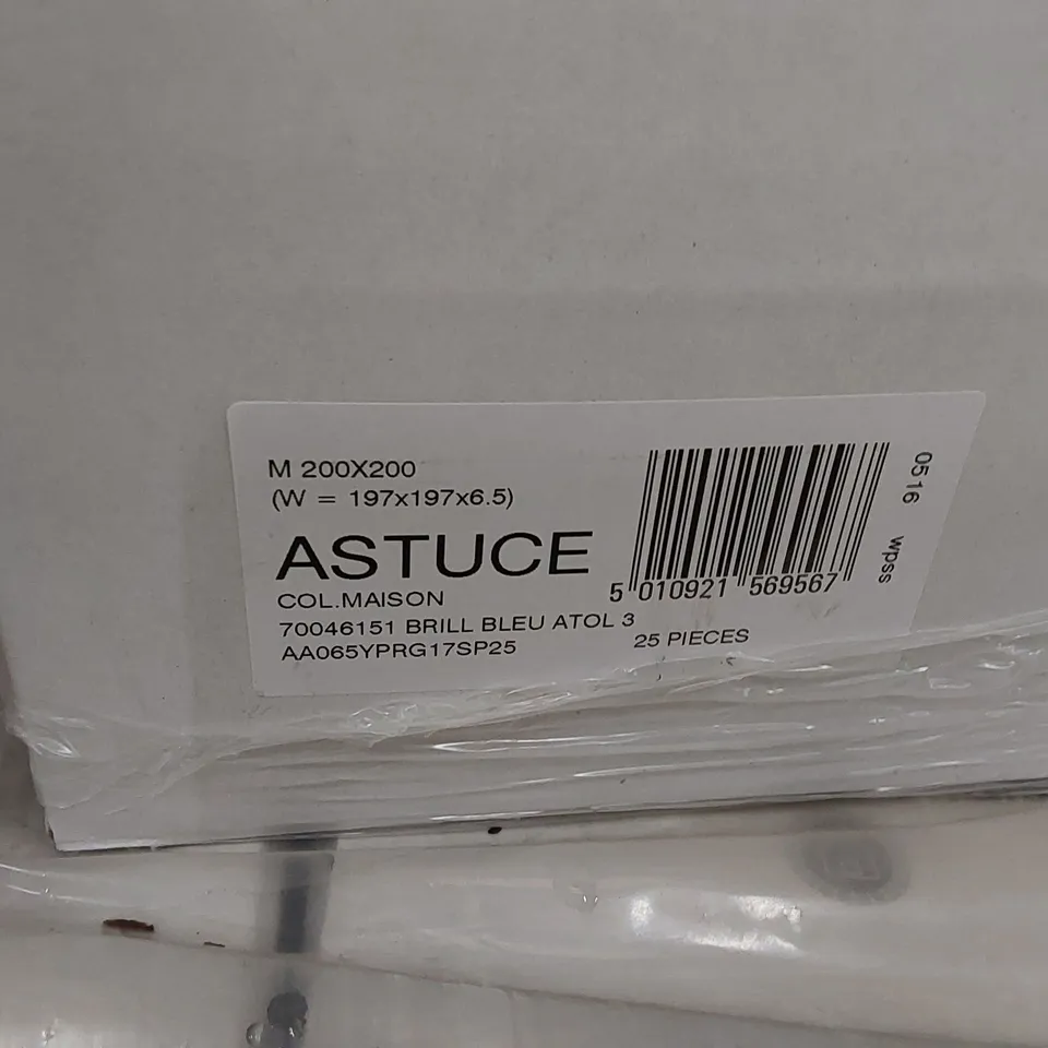 PALLET TO CONTAIN APPROX 96 X PACKS OF JOHNSON ASTUCE BRILLIANT BLEU ATOL COLLECTION MAISON TILES - 25 TILES PER PACK // TILE SIZE: 197 X 197 X 6.5mm