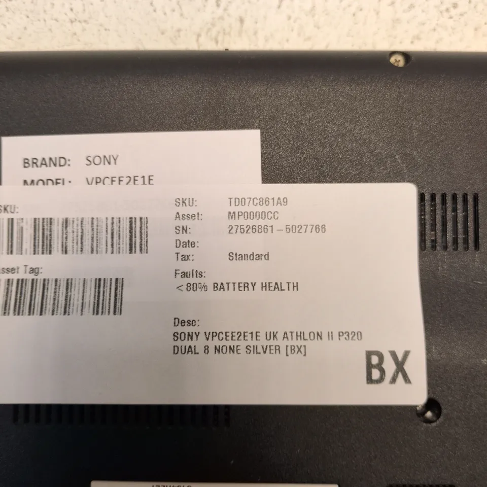 SONY VAIO VPCEE2E1E LAPTOP – SILVER, AMD ATHLON II P320
