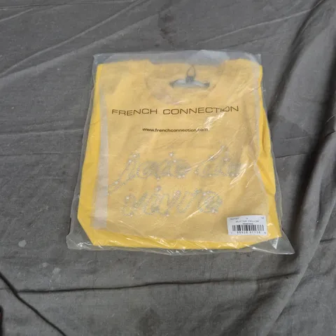 FRENCH CONNECTION BUTTER YELLOW CLOTHING – SIZE M 