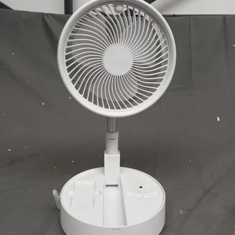 BELL & HOWELL OSCILLATING FOLDING RECHARGEABLE FAN IN WHITE