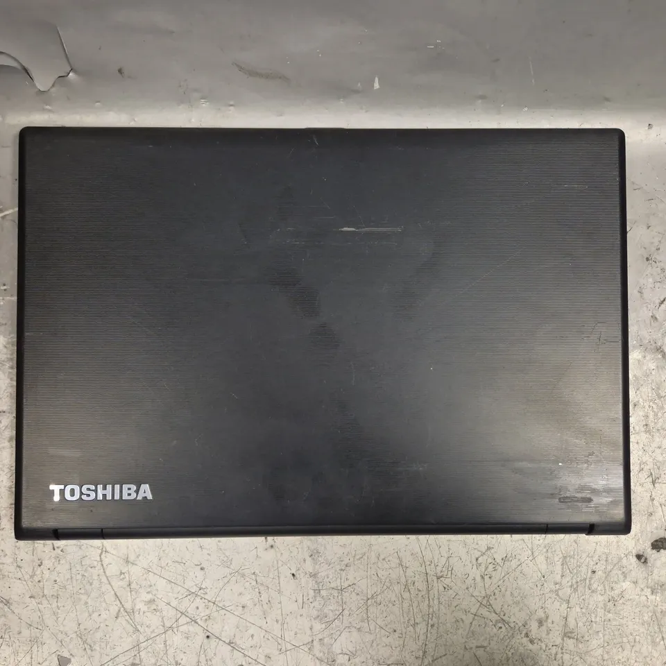 TOSHIBA SATELLITE PRO R50-B LAPTOP