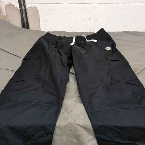 NIKE MENS XL BLACK TROUSERS WITH TAGS