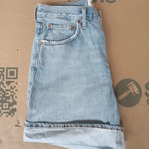 AGOLDE DENIM SHORTS IN BLUE SIZE 28