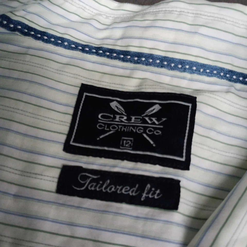 CREW CLOTHING CO TAILORED FIT SHIRT – WHITE WITH LIGHT BLUE STRIPES, UK 12