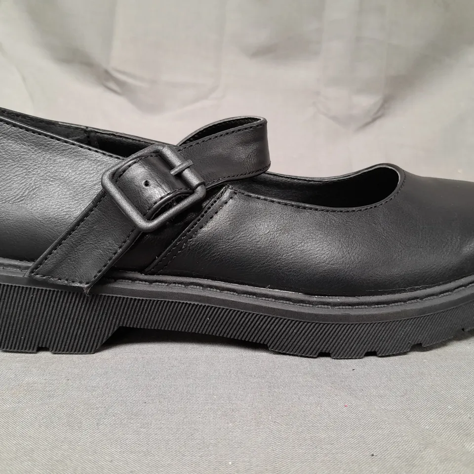 BOX OF APPROXIMATELY 10 PAIRS OF LILLEY BUCKLE STRAP SHOES IN BLACK - VARIOUS SIZES - COLLECTION ONLY