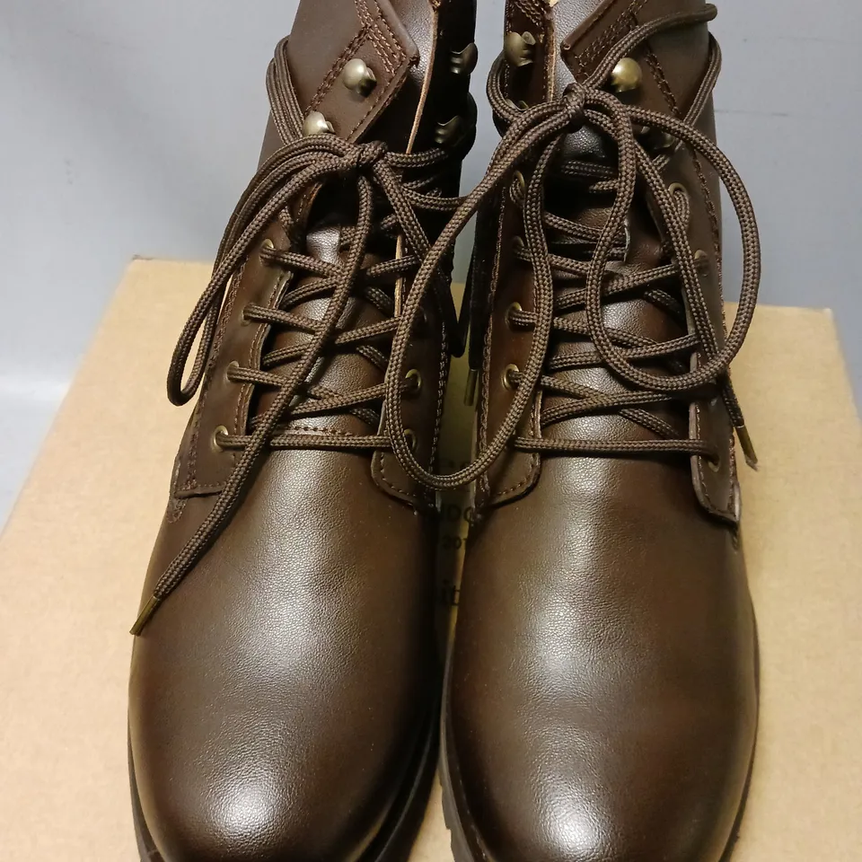 BOXED PAIR OF WILL'S VEGAN STORE RANGER BOOTS, BROWN - UK SIZE 10.5	