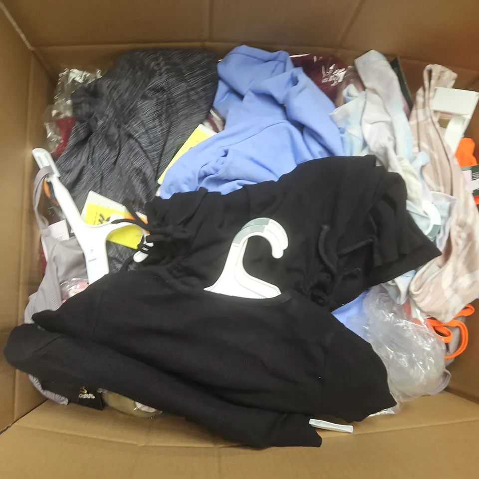 APPROXIMATELY 35 ASSORTED CLOTHING ITEMS IN VARIOUS SIZES, STYLES & COLOURS TO INCLUDE ITEMS SUCHS AS UNIVERSAL TREAD CARDIGAN, ALL IN MOTION MID-RISE SHORTS, WILD FABLE BOTTOMS, ETC - COLLECTION ONLY