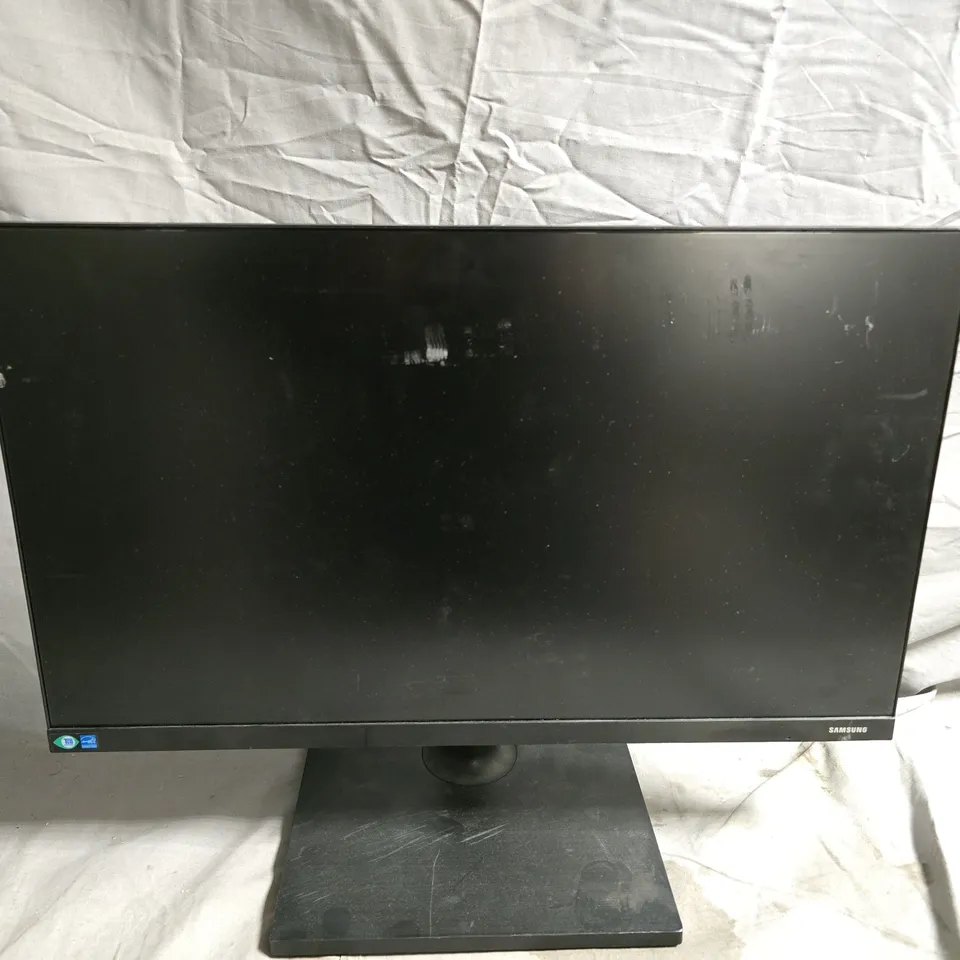 SAMSUNG COLOUR DISPLAY MONITOR - MODEL F24T450FQR
