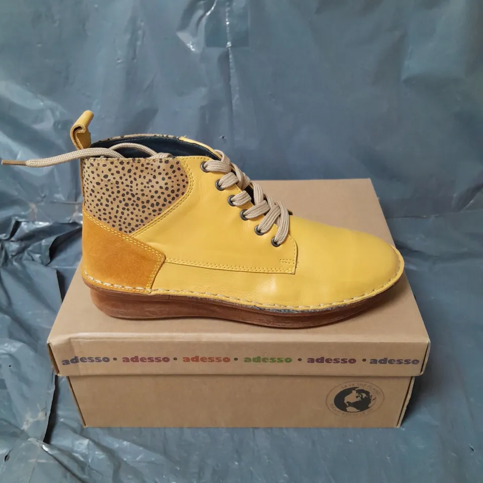 BOXED PAIR OF ADESSO LEATHER ANKLE BOOTS IN YELLOW SIZE 5