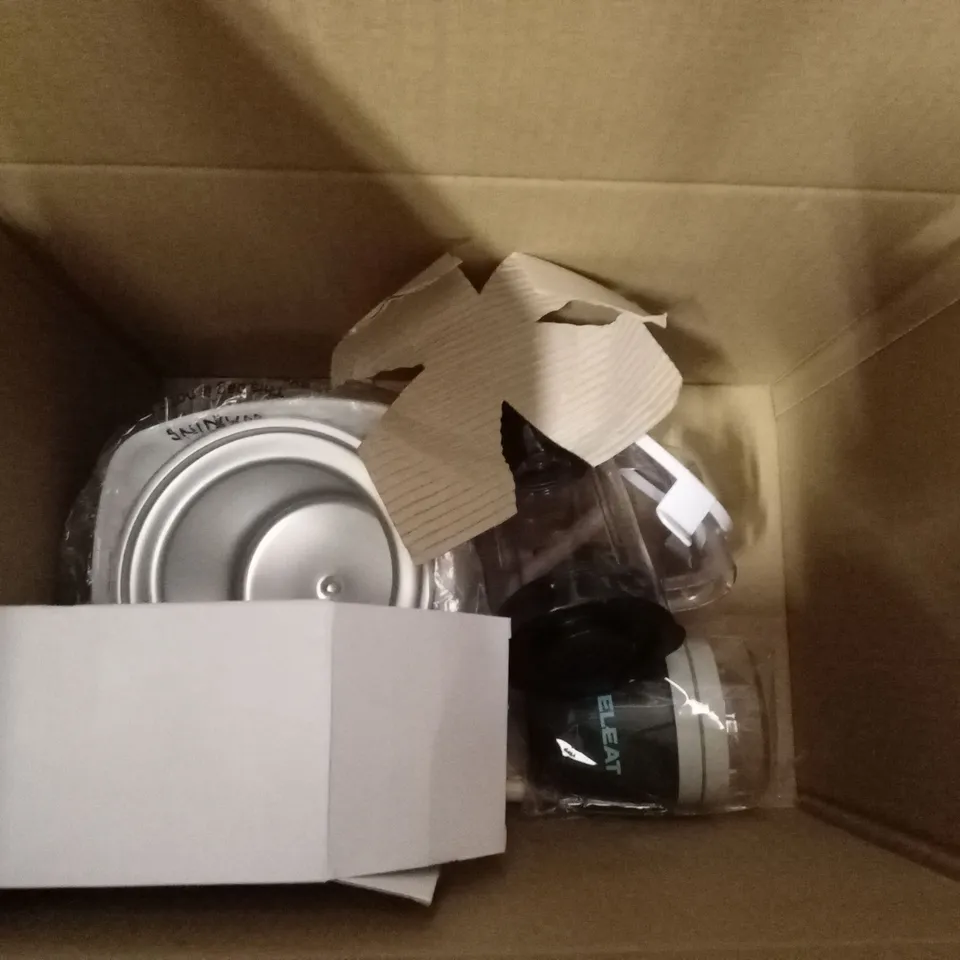 BOX OF KITCHEN PRODUCTS AND ITEMS TO INCLUDE;BOWLS,PAN,PROTEIN SHAKE CUP, ELECTRIC DRINK MIXER,ETC