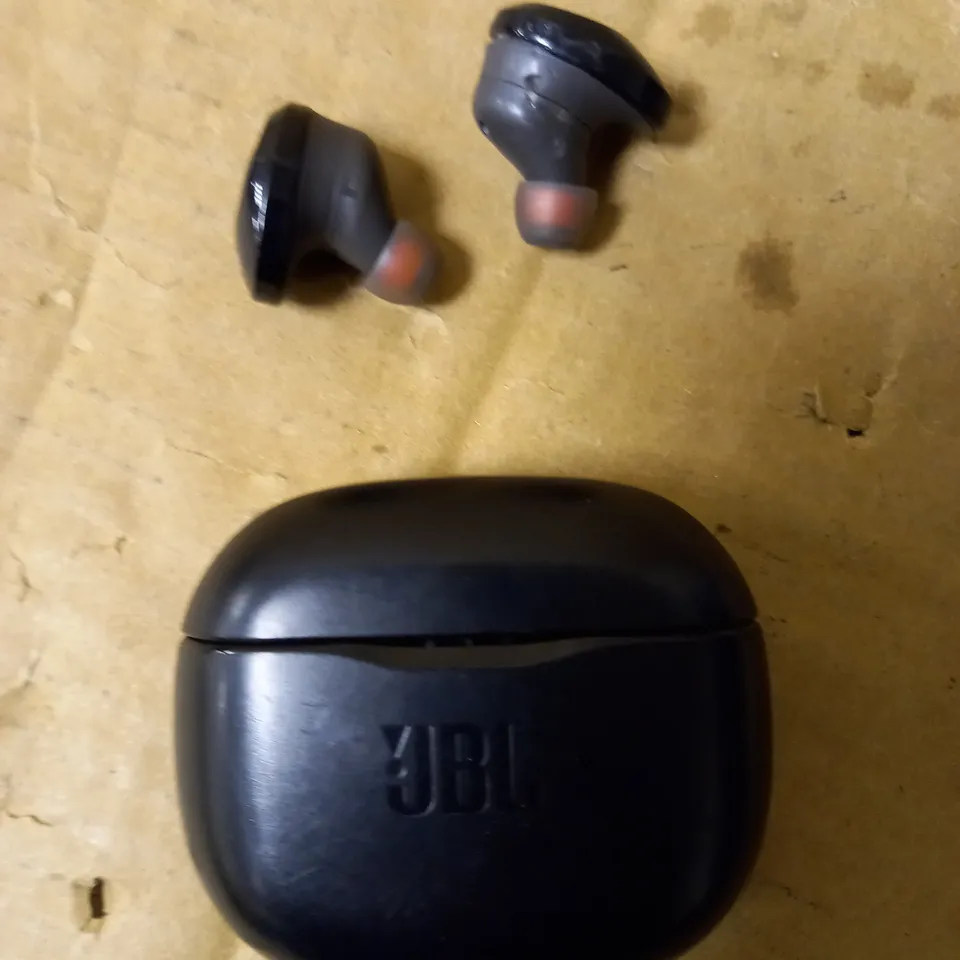 JBL WIRELESS EARBUDS