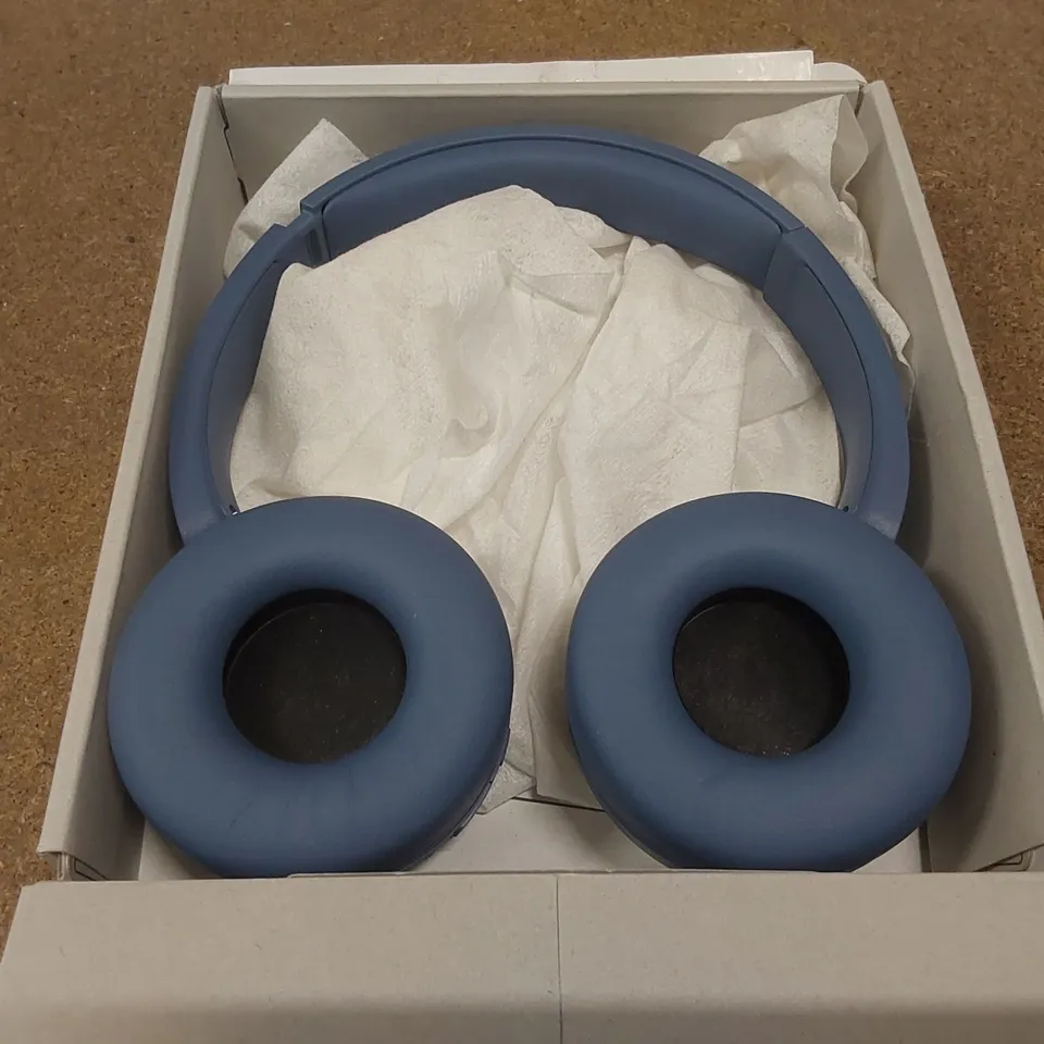 BOXED SONY WH-CH520 HEADPHONES IN BLUE