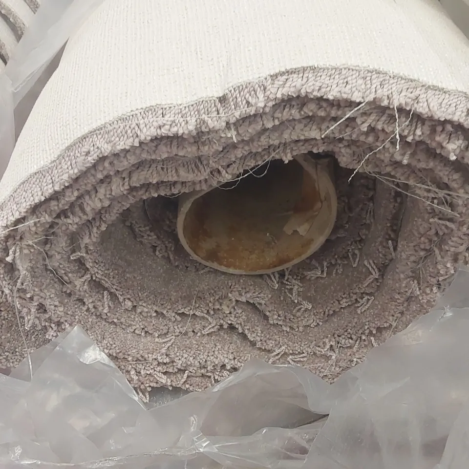 ROLL OF QUALITY ULTIMATE EXPRESSIONS ANTIQUE ROSE CARPET - APPROXIMATELY 5.54 x 5m