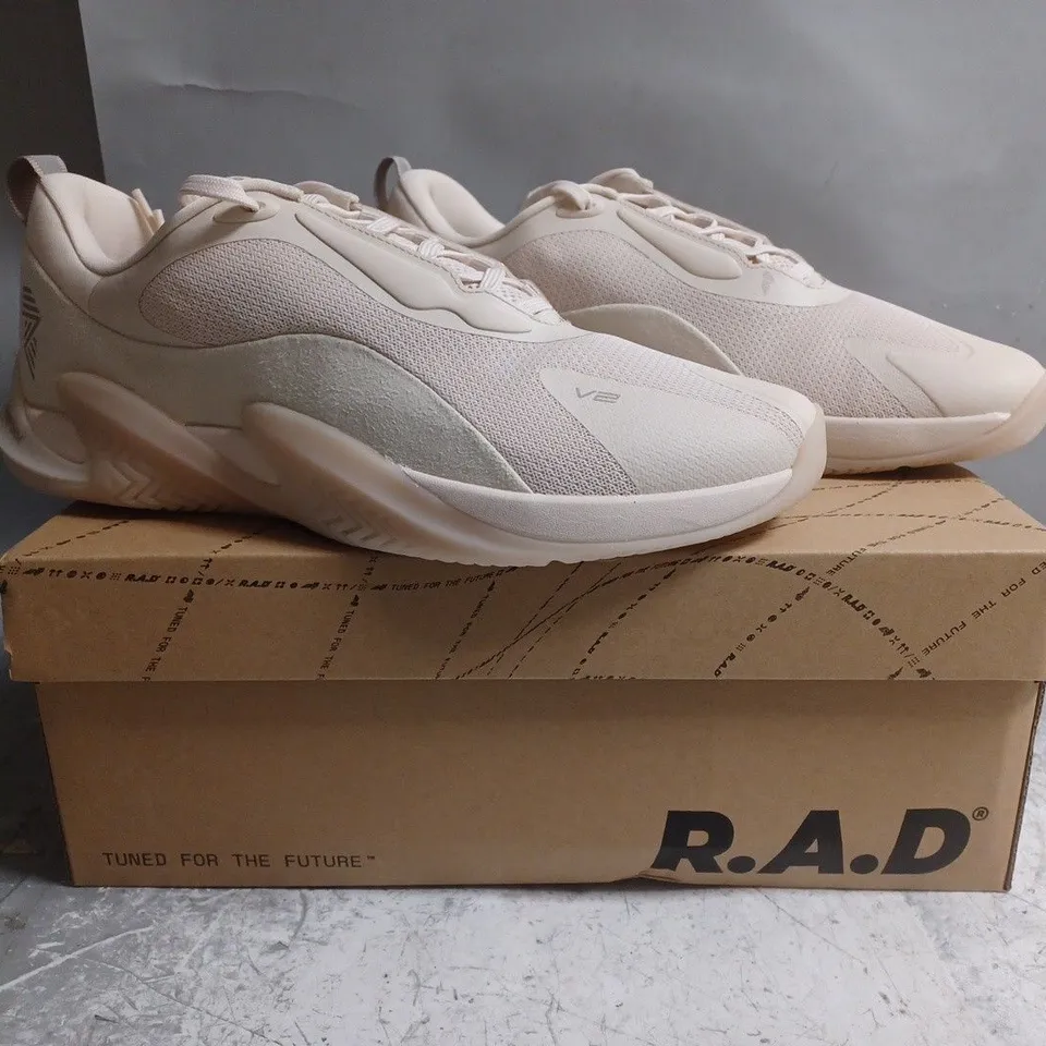BOXED PAIR OF R.A.D ONE V2 SHOES IN CREAM SIZE UK 10
