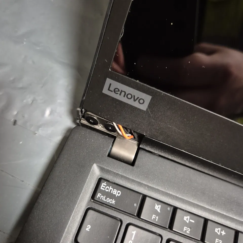 LENOVO THINK PAD T490S - 1.90HZ - 512GB - 14'' 