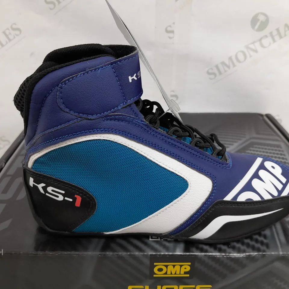 BOXED PAIR OF OMP KS-1 VELCRO SHOES IN NAVY/LIGHT BLUE/WHITE - UK 2.5
