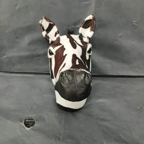 GISELA GRAHAM WALL MOUNTABLE ZEBRA HEAD