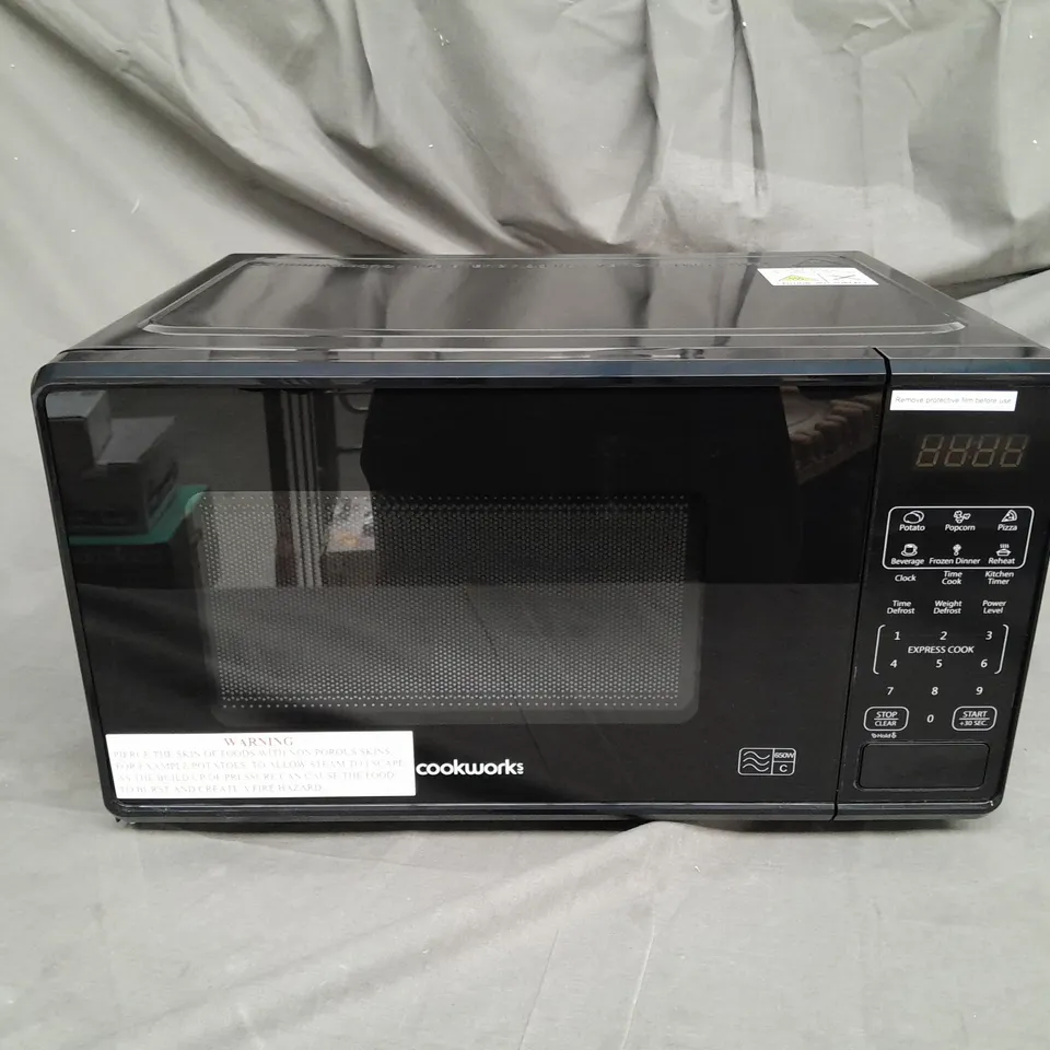 COOKWORKS 700W BLACK MICROWAVE