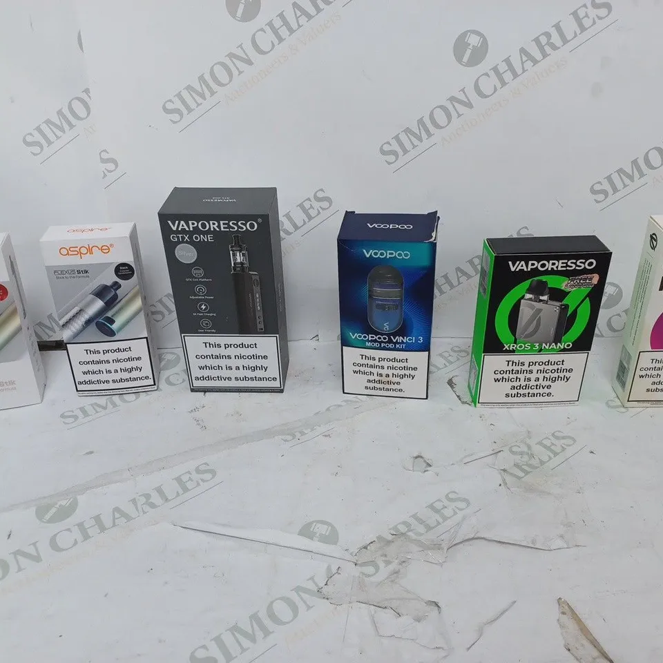 LOT OF APPROXIMATELY 10 BOXED E-CIGARETTES TO INCLUDE ASPIRE FLEXUS STIK, VAPORESSO GTX ONE, AND VOOPOO VINCI 3 ETC. 
