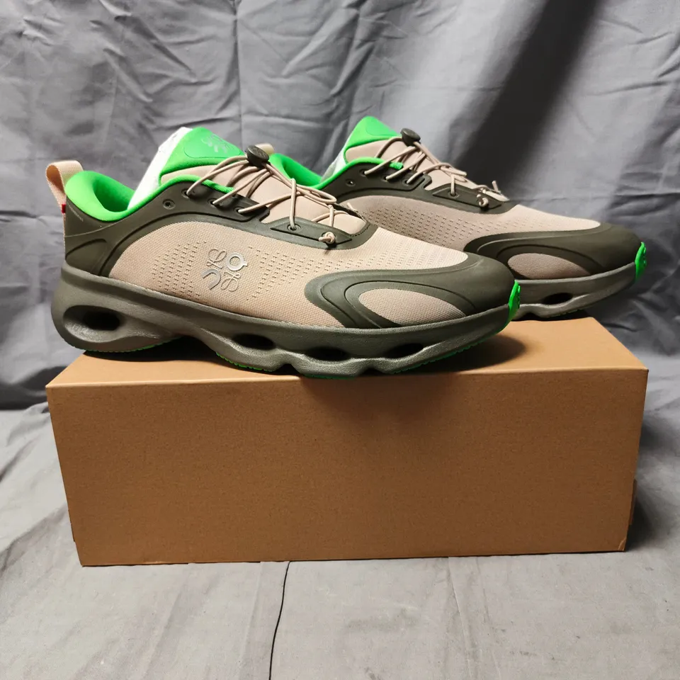 BOXED PAIR OF ON LOEWE CLOUDSOLO SHOES IN KHAKI GREEN/SAND/GREEN SIZE UK 12