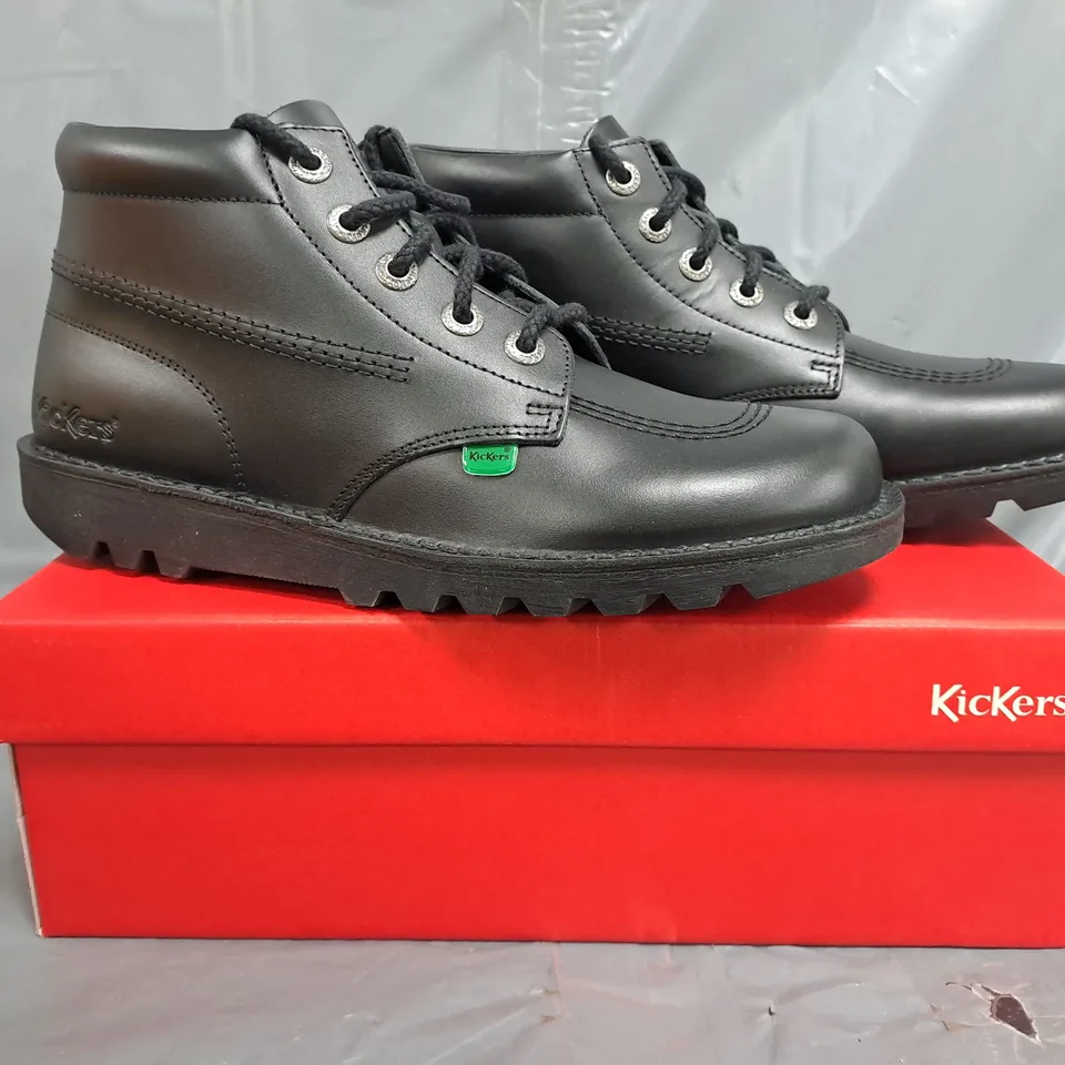 BOXED PAIR OF KICKERS SHOES IN BLACK SIZE UK 8