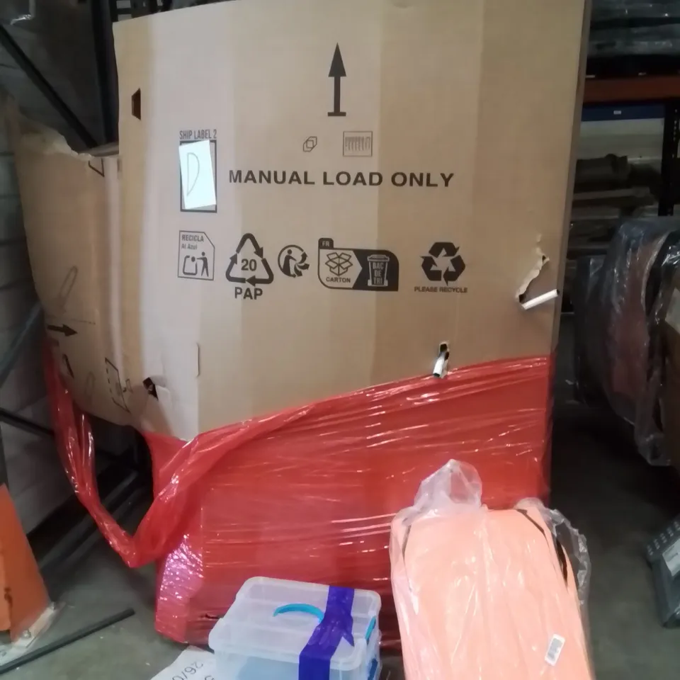 PALLET OF ASSORTED HOUSEHOLD GOODS AND PRODUCTS TO INCLUDE;STORAGE BOX,PUSH TROLLEY SUITCASE 