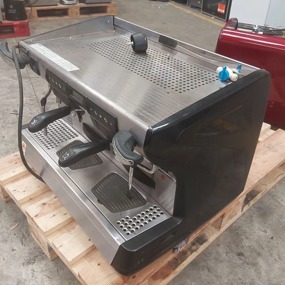 RANCILIO CLASSE 7 COMMERCIAL 2 GROUP COFFEE MACHINE