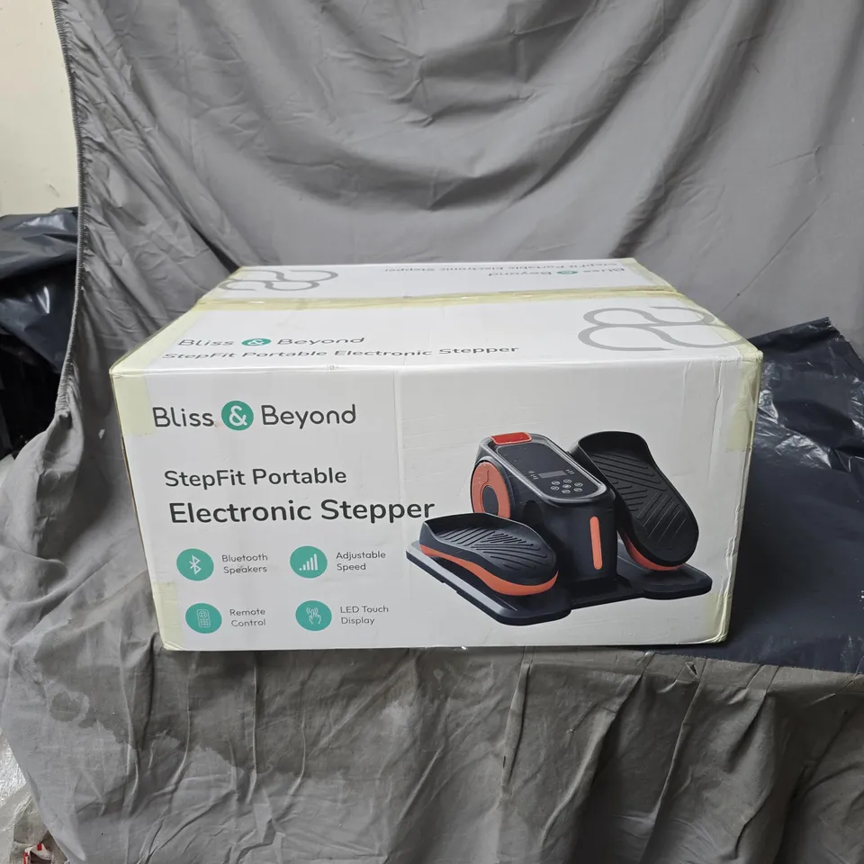 BLISS & BEYOND STEPFIT PORTABLE ELECTRONIC STEPPER (BOXED)