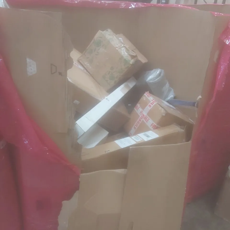 PALLET OF ASSORTED HOUSEHOLD GOODS AND PRODUCTS TO INCLUDE; RICE COOKER, DESK CHAIR, SUITCASE ETC