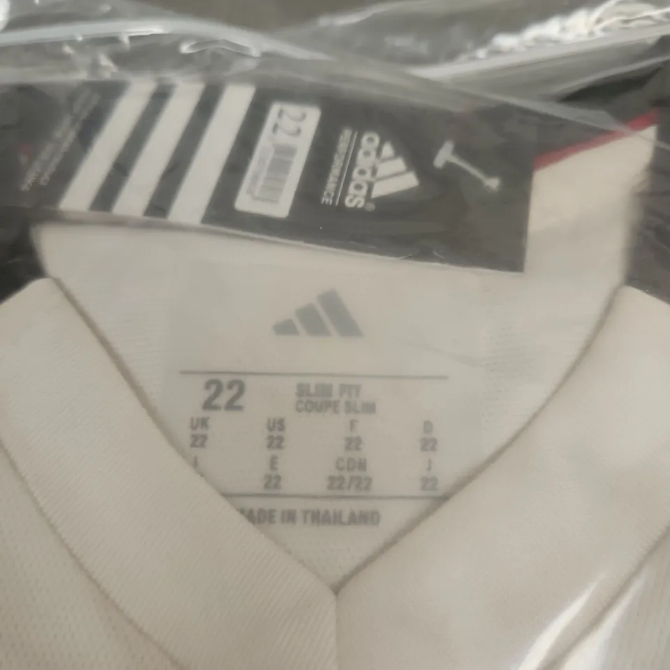 LIVERPOOL FC ADIDAS SLIM FIT POLO SHIRT – WHITE – UK 22