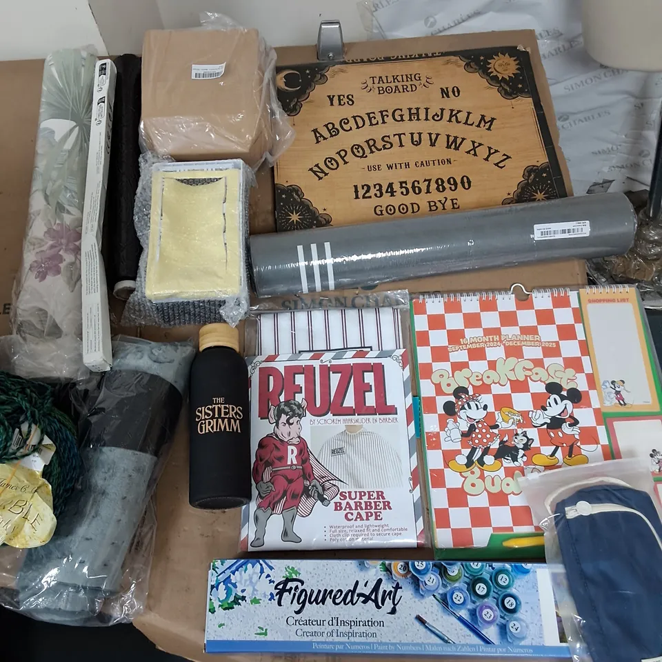 APROXIMATELY 15 ASSORTED HOUSEHOLD ITEMS TO INCLUDE TALKING BOARD, FIGURED ART, AND WALLPAPER ETC. 