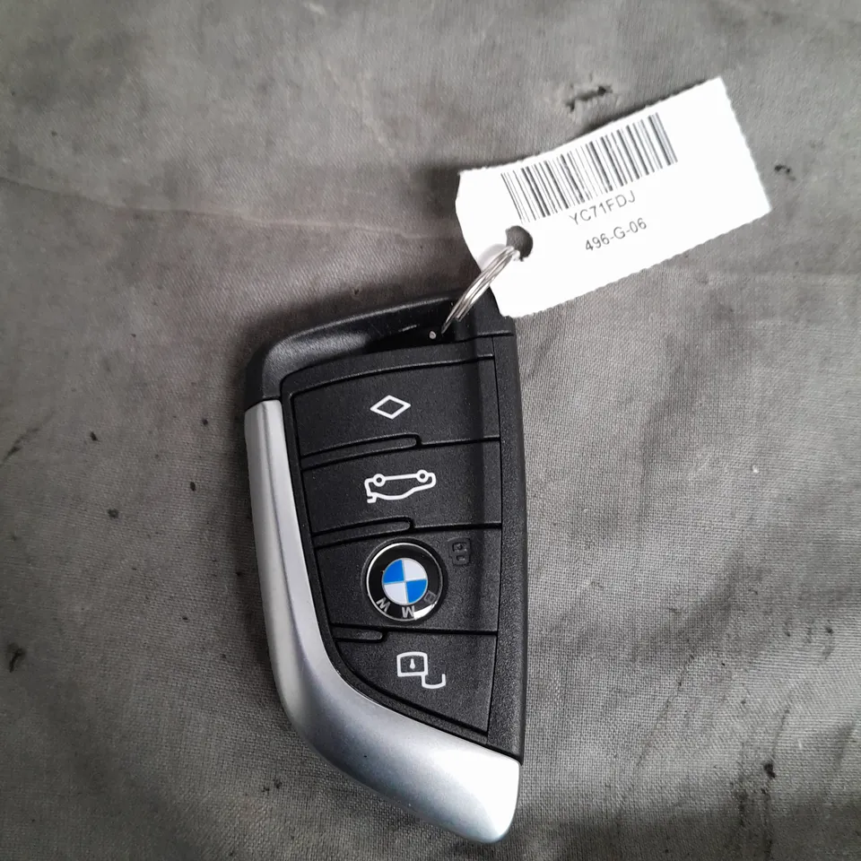BMW KEY FOB 