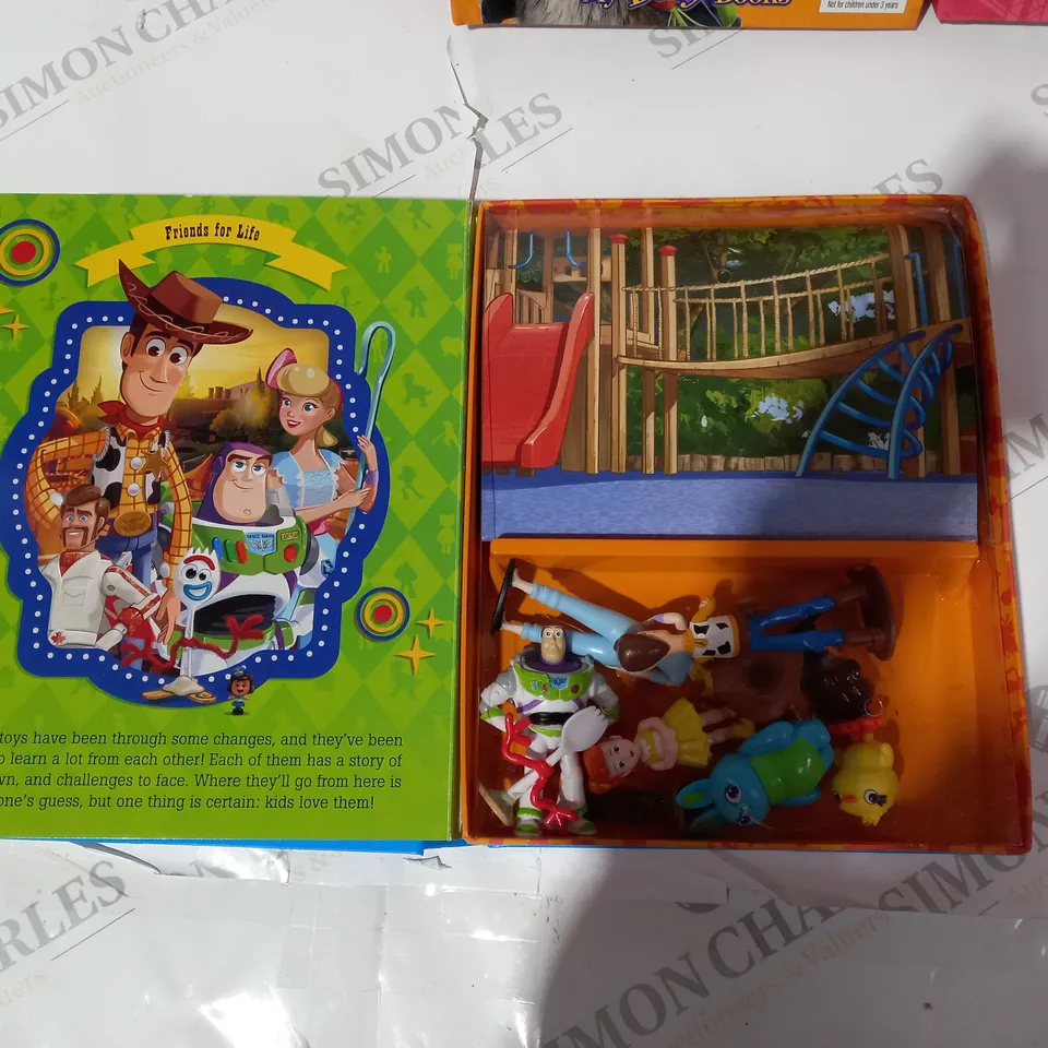 APPROXIMATELY 5 BRAND NEW BUSY BOOKS INCLUDING TOY STORY, MOANA AND PETER RABBIT - ALL INCLUDING FIGURES
