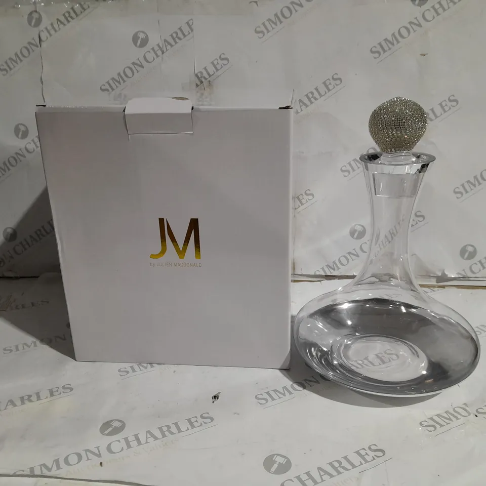 BOXED JULIEN MACDONALD GLASS VASE DECOR