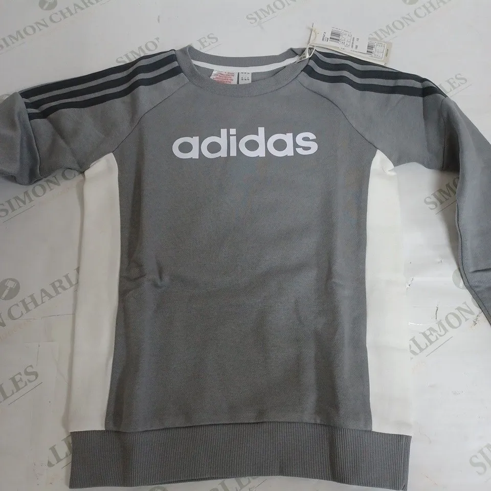 ADIDAS CREW SWEATSHIRT IN GREY - UK 7-8 YEARS